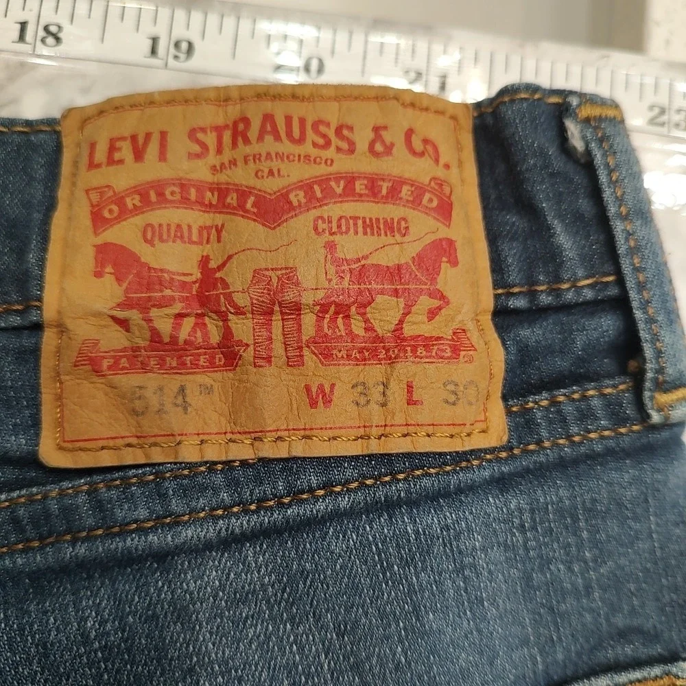 Levis classic pair